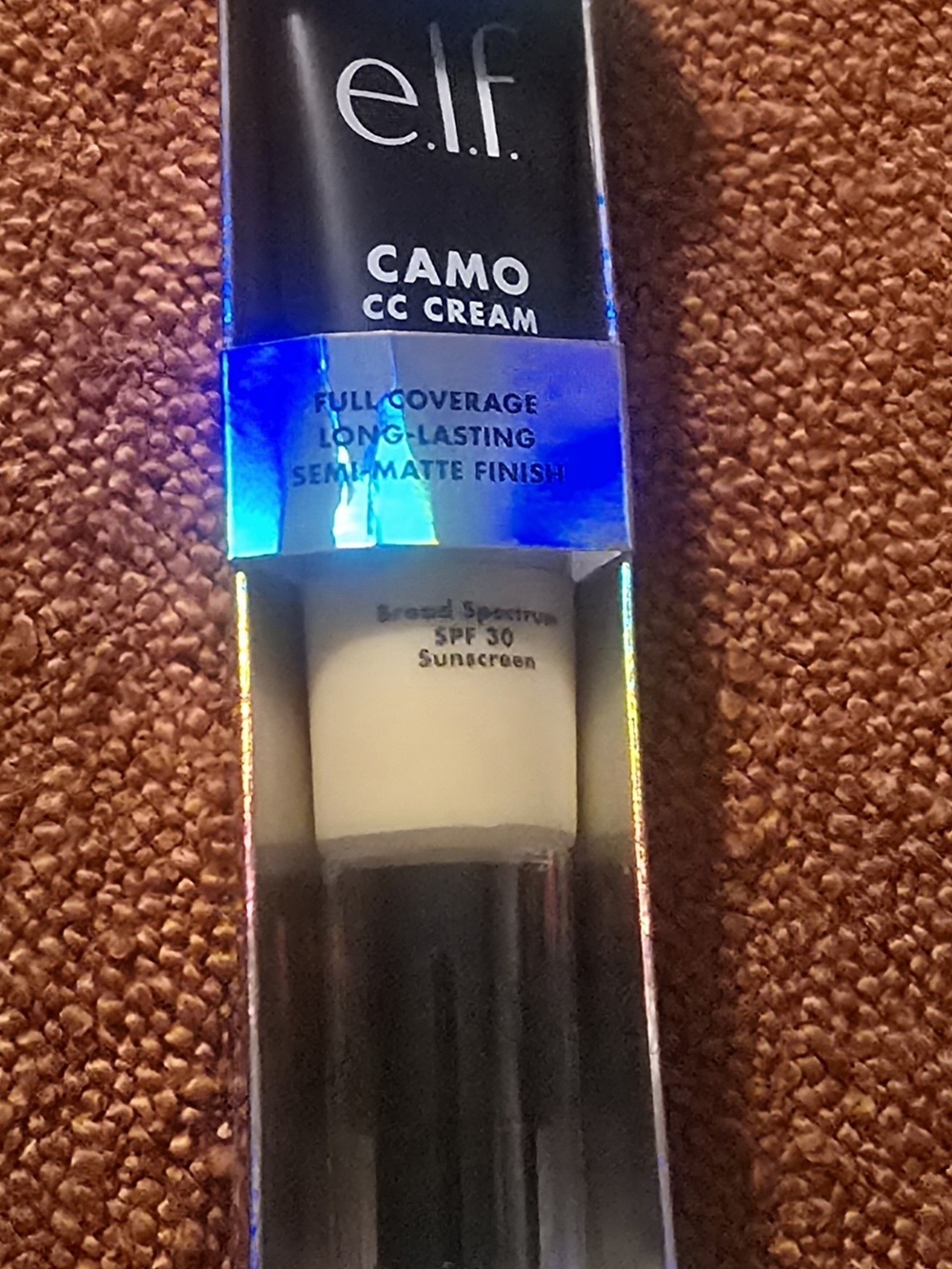e.l.f. Camo CC Cream - Black & Beige